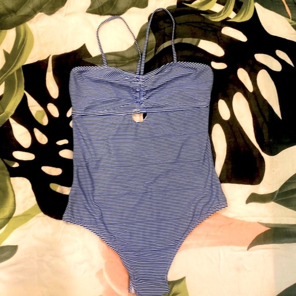 Cupshe Navy & White Stripes Swimwear